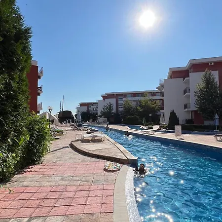 Noks Privilege Apartament *